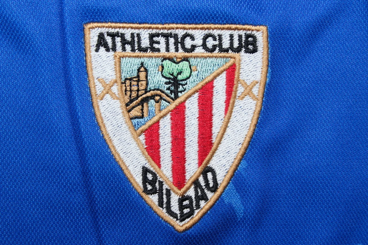 Athletic Bilbao Retrowelle Trikot 2001 2003 - Athletic Bilbao Trikot Retrowelle | trikotfussballshop