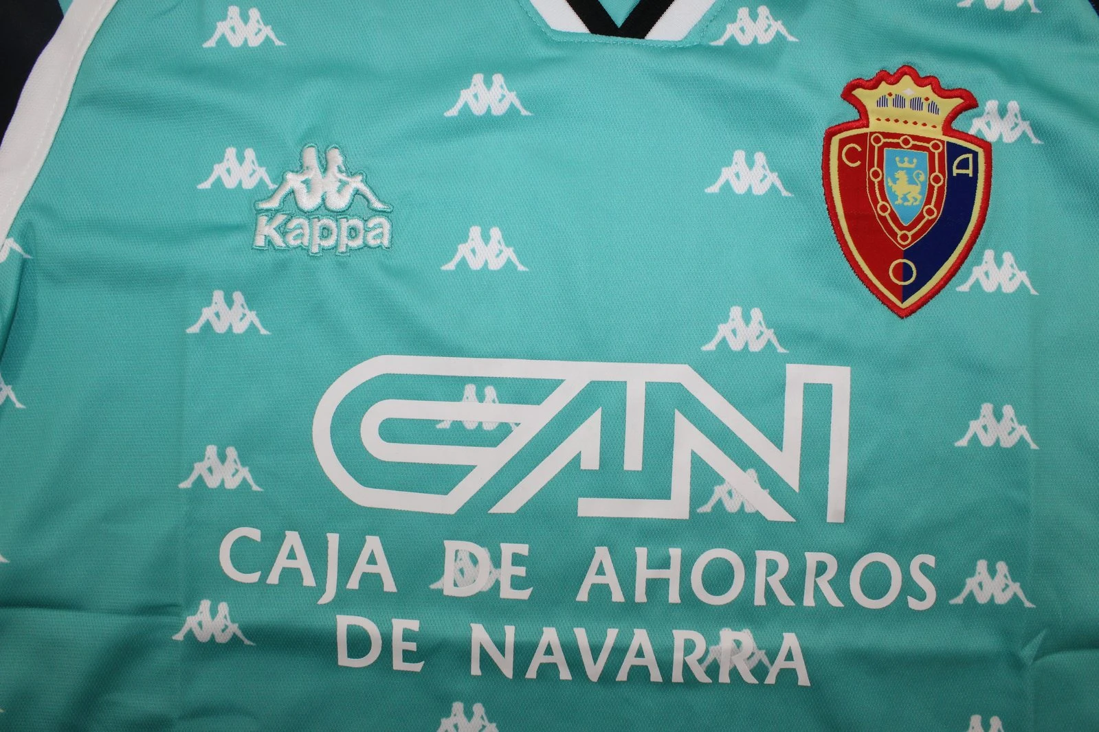 CA Osasuna Retrowelle Trikot - CA Osasuna Trikot Retrowelle | trikotfussballshop
