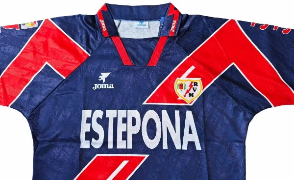 Rayo Vallecano Retrowelle Trikot - Rayo Vallecano Trikot Retrowelle | trikotfussballshop