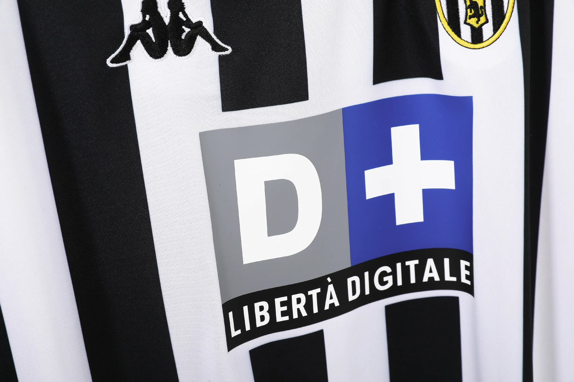 Juventus Retrowelle Trikot 2000 - Juventus Trikot Retrowelle | trikotfussballshop