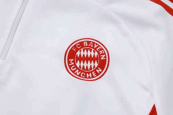 Trikot 2025 2026 - Bayern München Trainingsanzug | trikotfussballshop