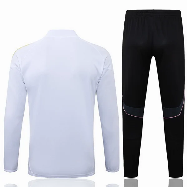 Trikot 2025 2026 - Juventus Trainingsanzug | trikotfussballshop