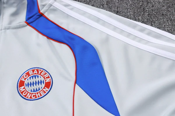 Trikot 2025 2026 - Bayern München Trainingsanzug | trikotfussballshop