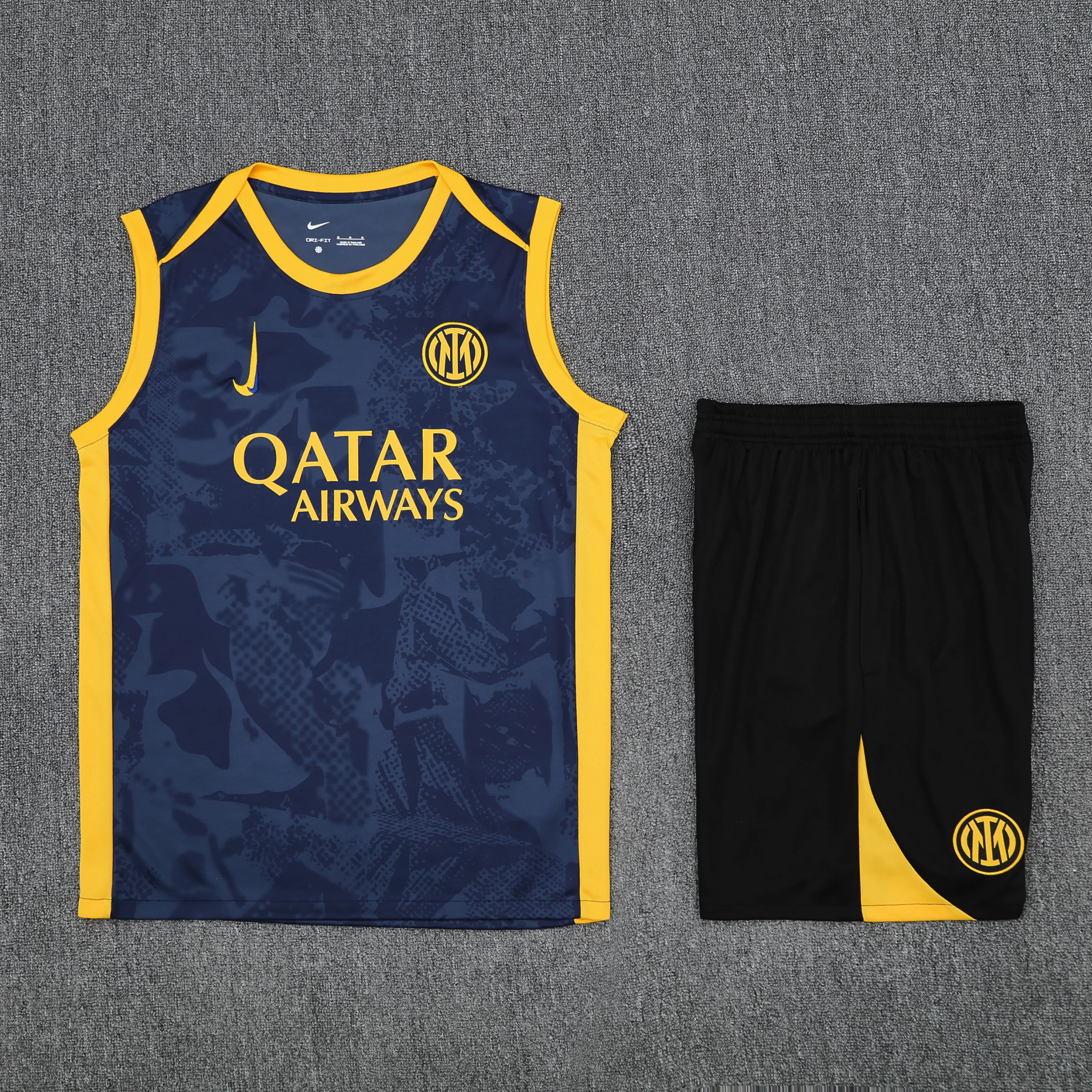 Trikot 2025 2026 - Inter Mailand Training Trikot | trikotfussballshop
