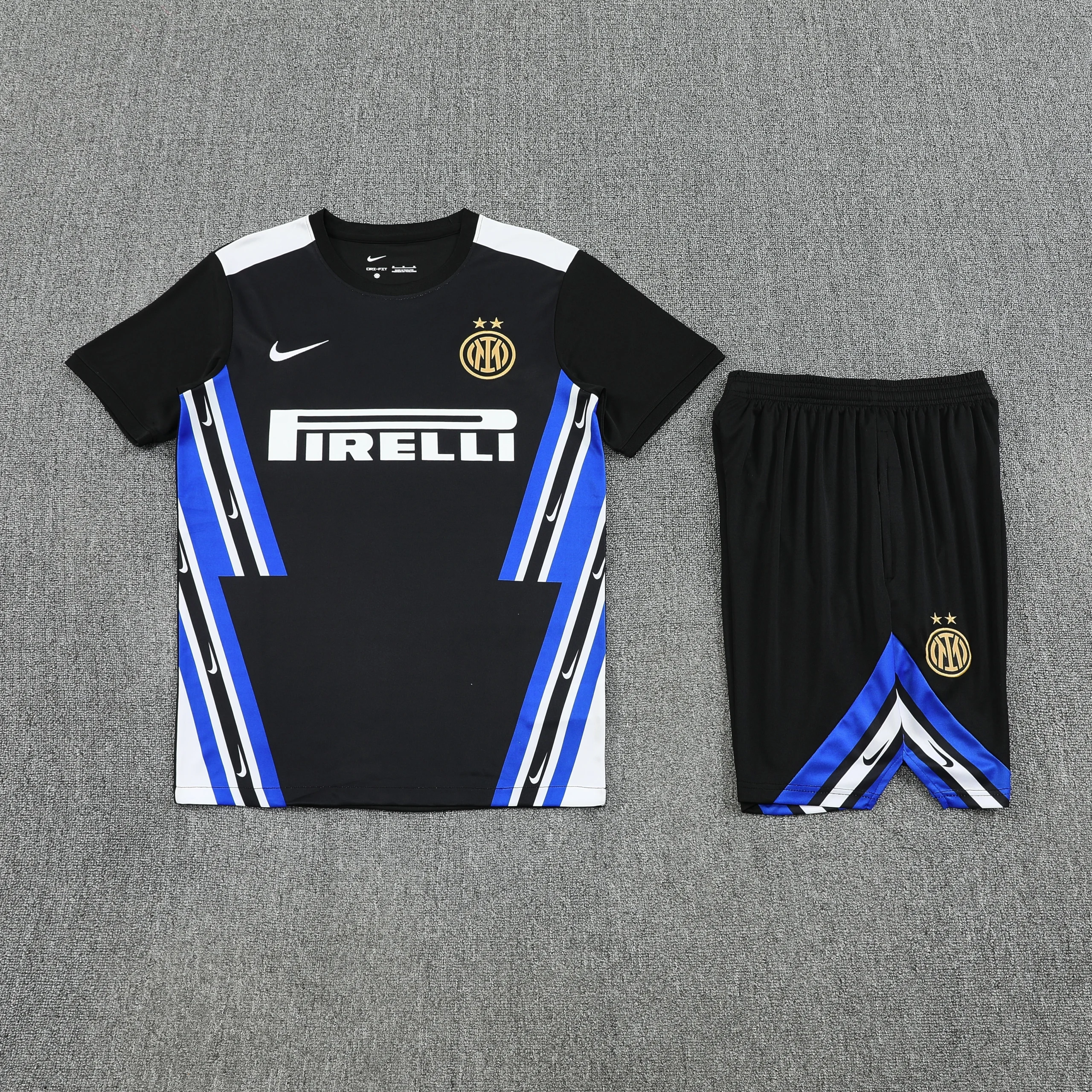 Trikot 2025 2026 - Inter Mailand Training Trikot | trikotfussballshop