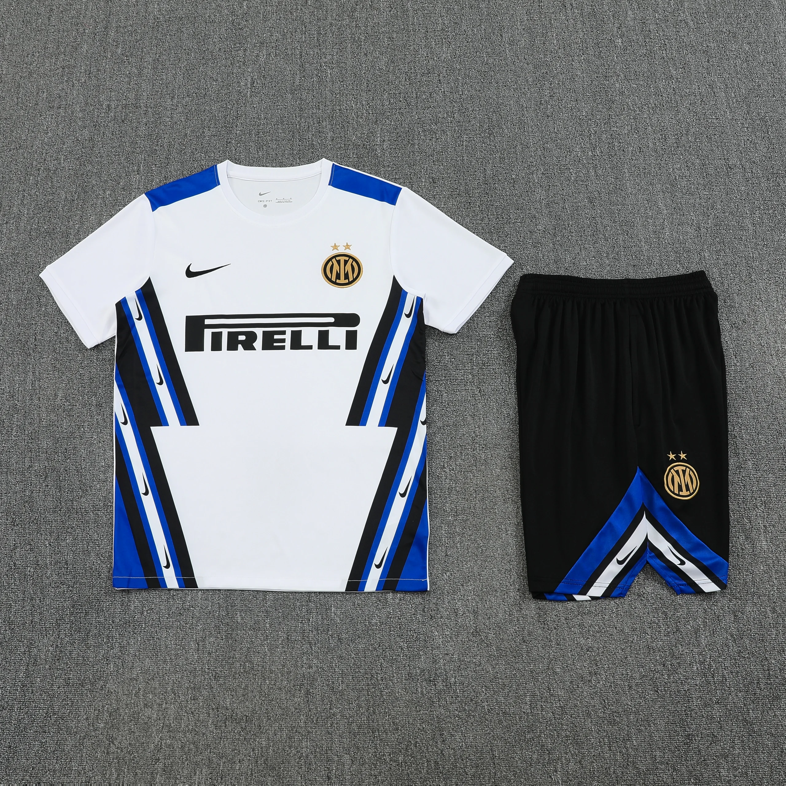 Trikot 2025 2026 - Inter Mailand Training Trikot | trikotfussballshop