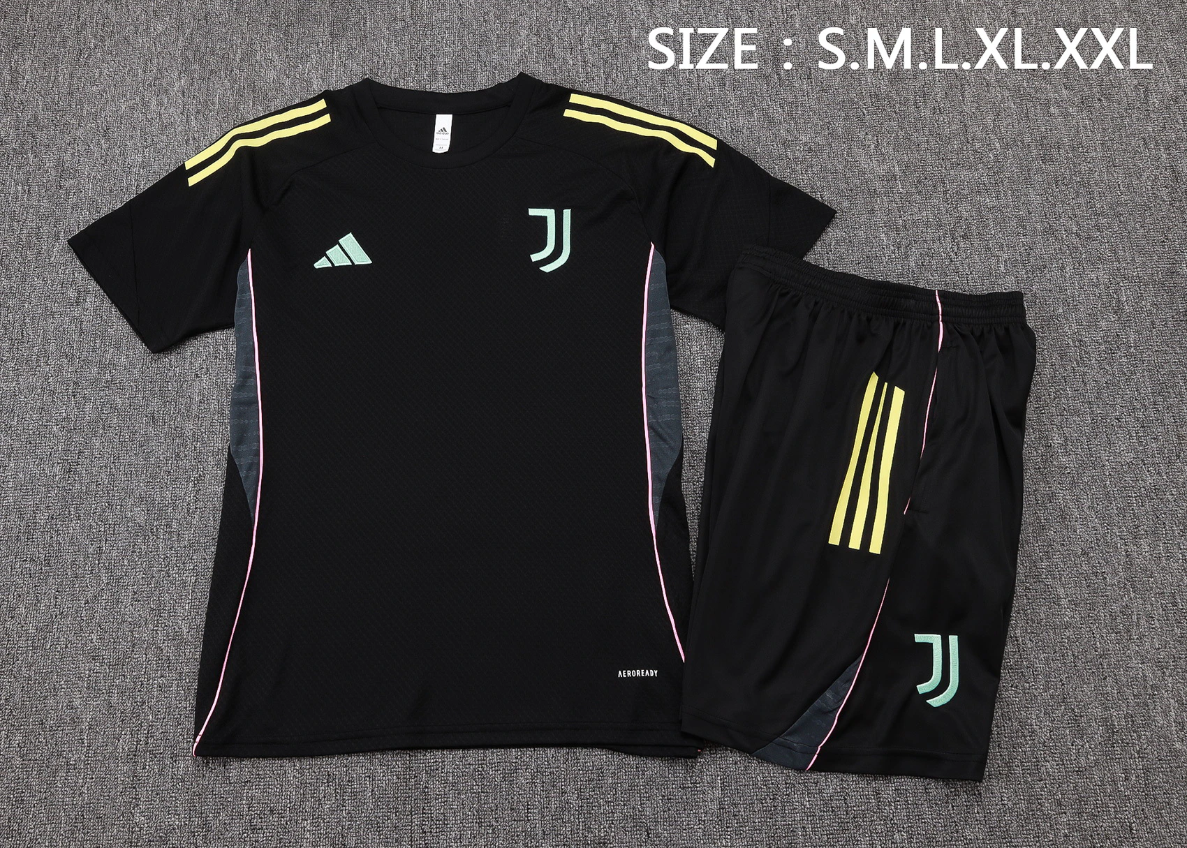 Trikot 2025 2026 - Juventus Trainingstrikot | trikotfussballshop